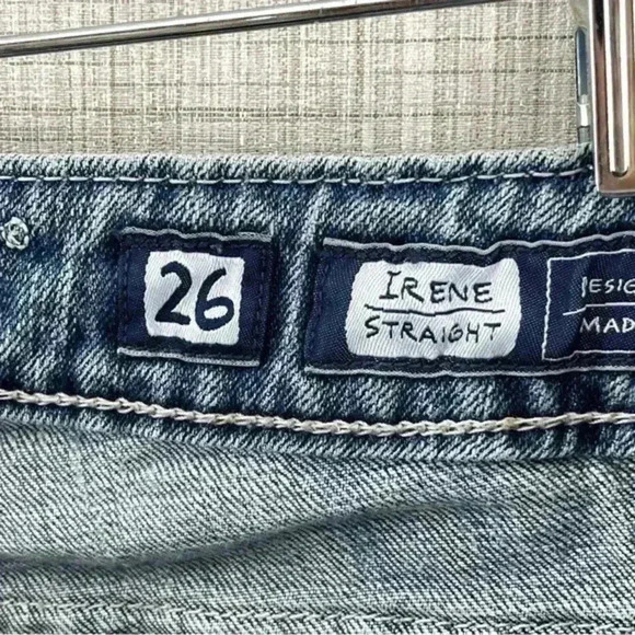 Miss Me Irene Straight Leg Altered Hem Women's  CropJeans Size 26 2270/1.2 - Picture 5 of 10